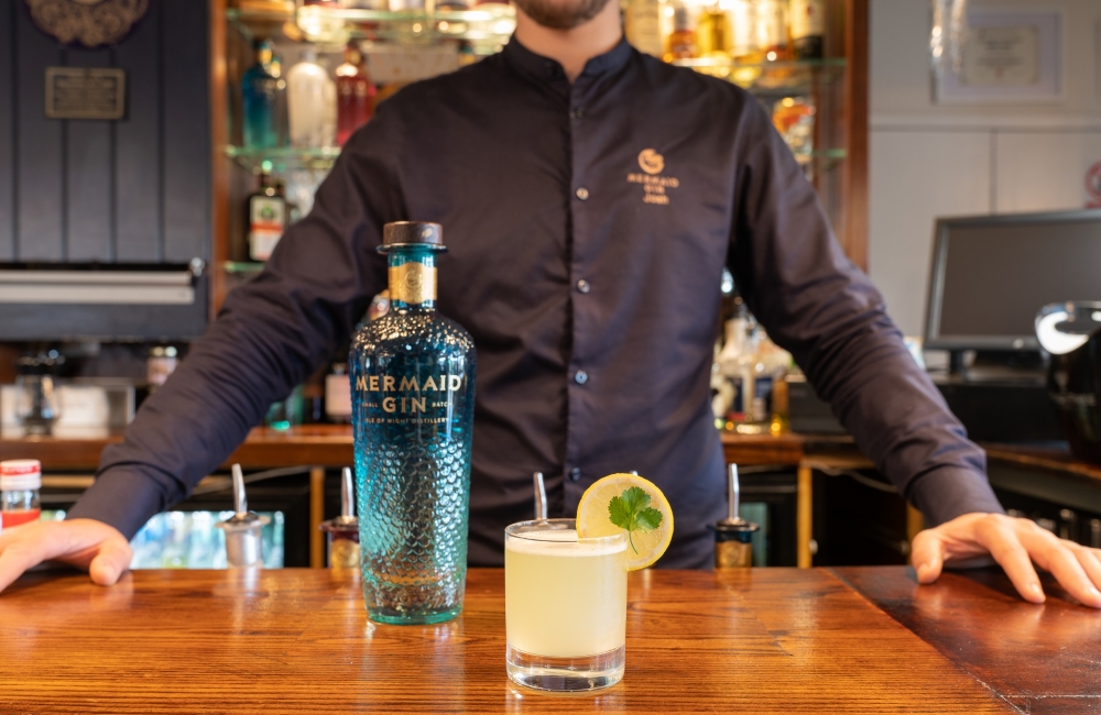 mermaid zest gin cocktail