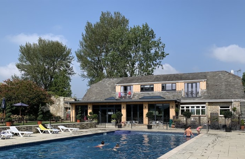 Appuldurcombe Gardens swimming pool and Core Complex