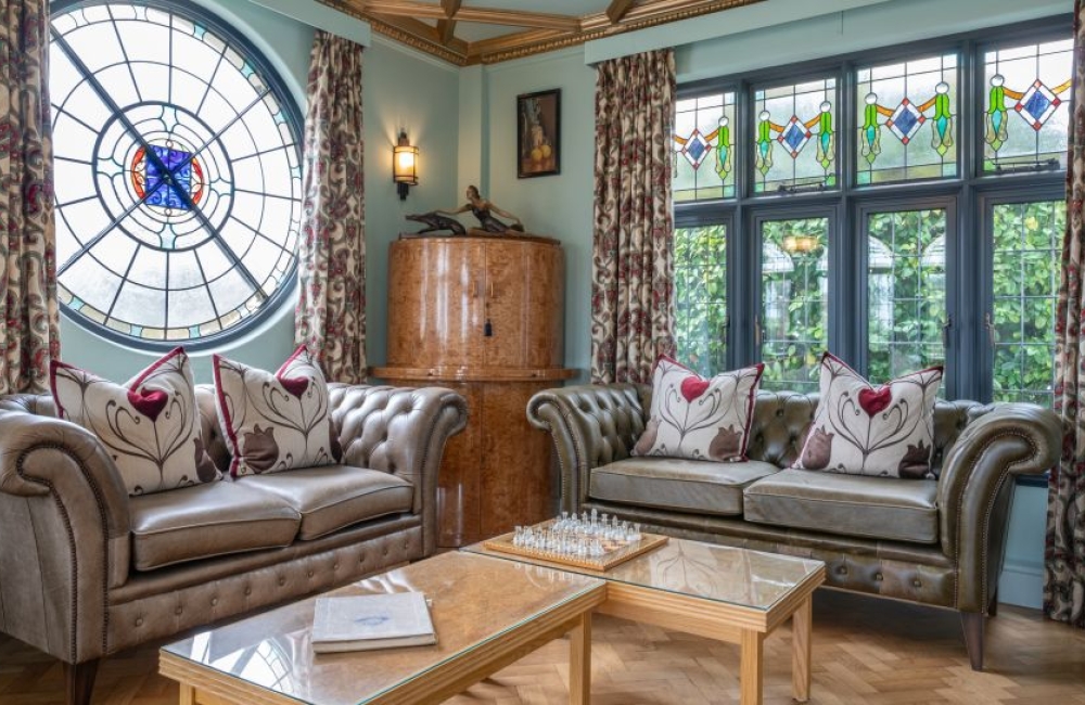 Art Deco HouseUK drawing room