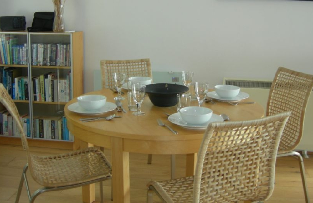 Beach View Apartment dining area