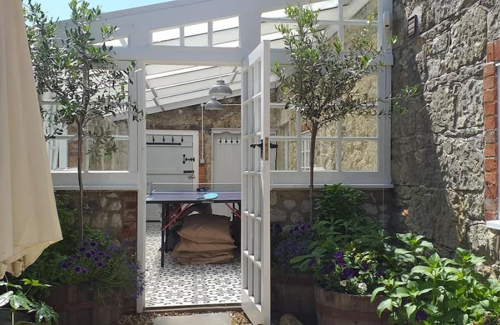 Berryl Farm Cottages Rose Cottage conservatory