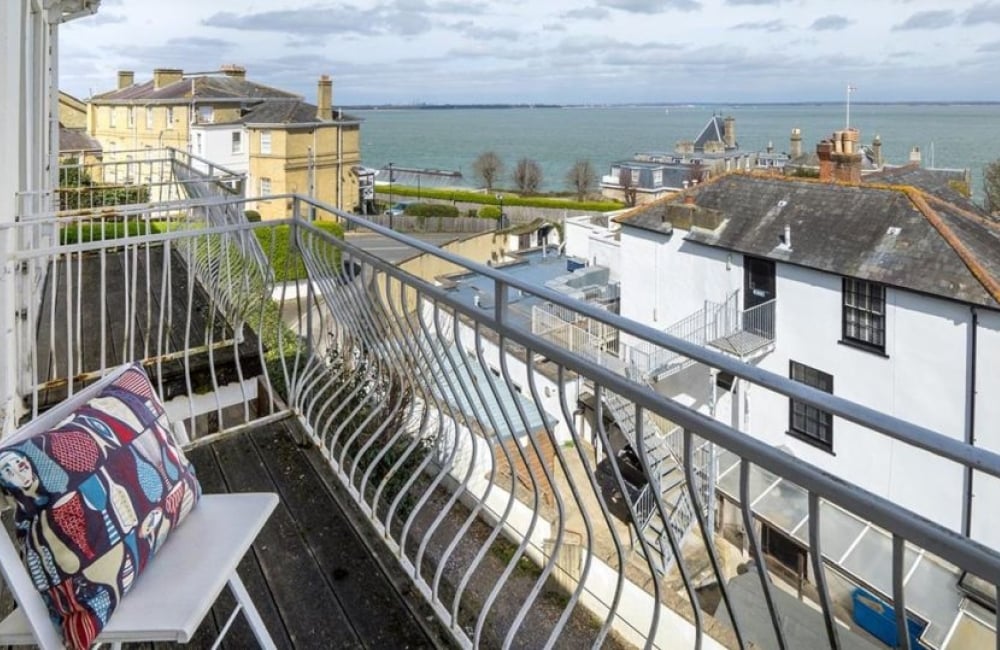 Castle View House balcony with a view of The Solent
