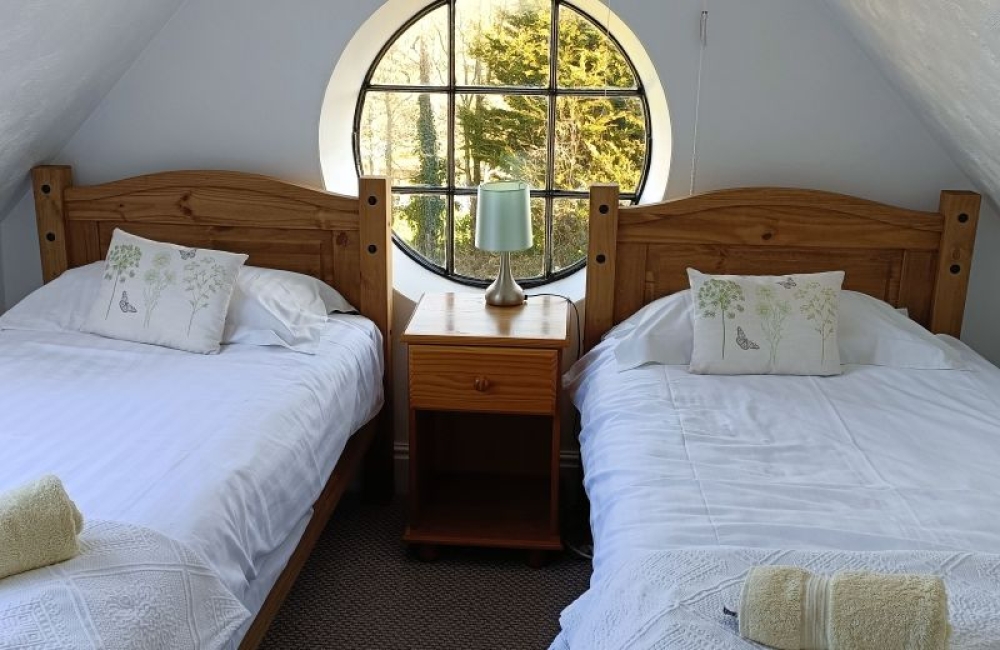 The Coach House at Grange Farm twin bedroom