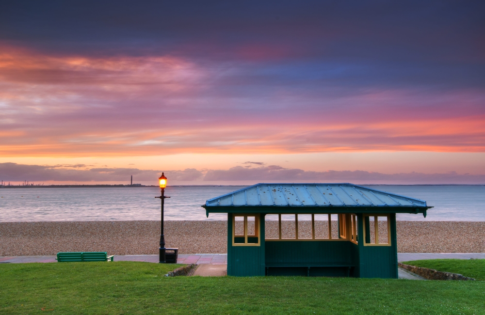 cowes beach sunset