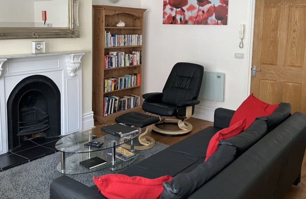 High Street Suites 3 lounge 