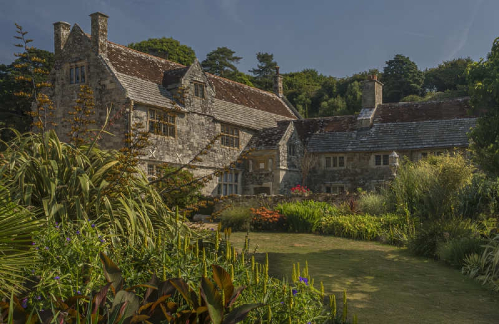 Mottistone Manor and gardens (photo credit Chuck Eccleston)