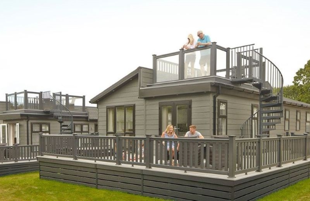 St Helens Coastal Resort Lodge with Roof Terrace