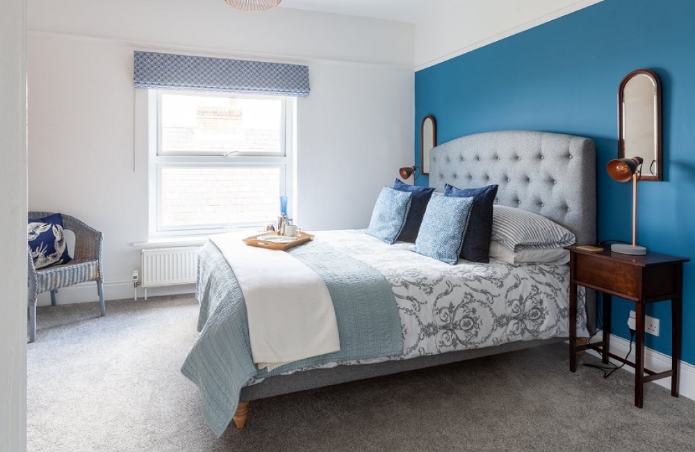 guest bedroom