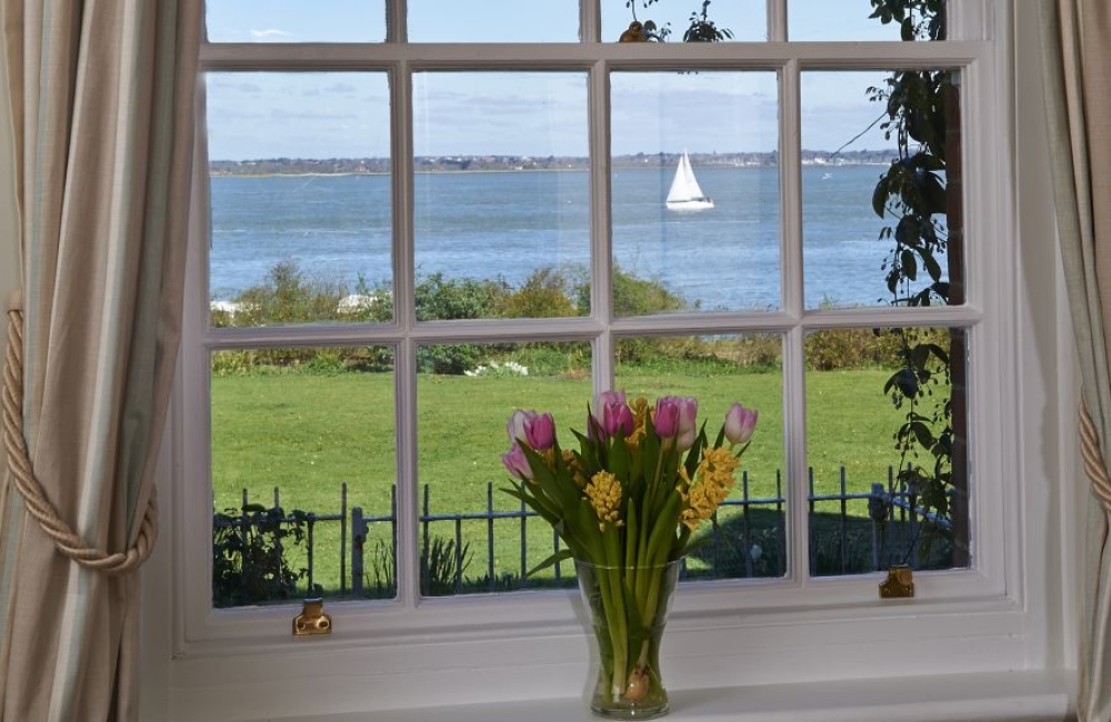 Wight Cottage sea view from the lounge window