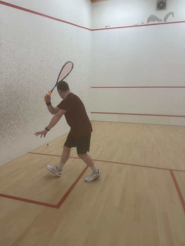 IOW Squash in court