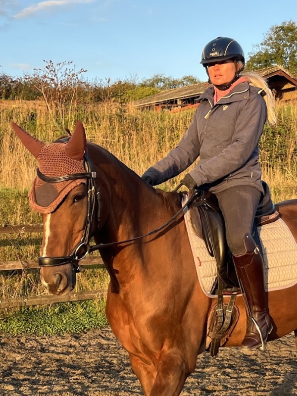Gemma on her horse Dora