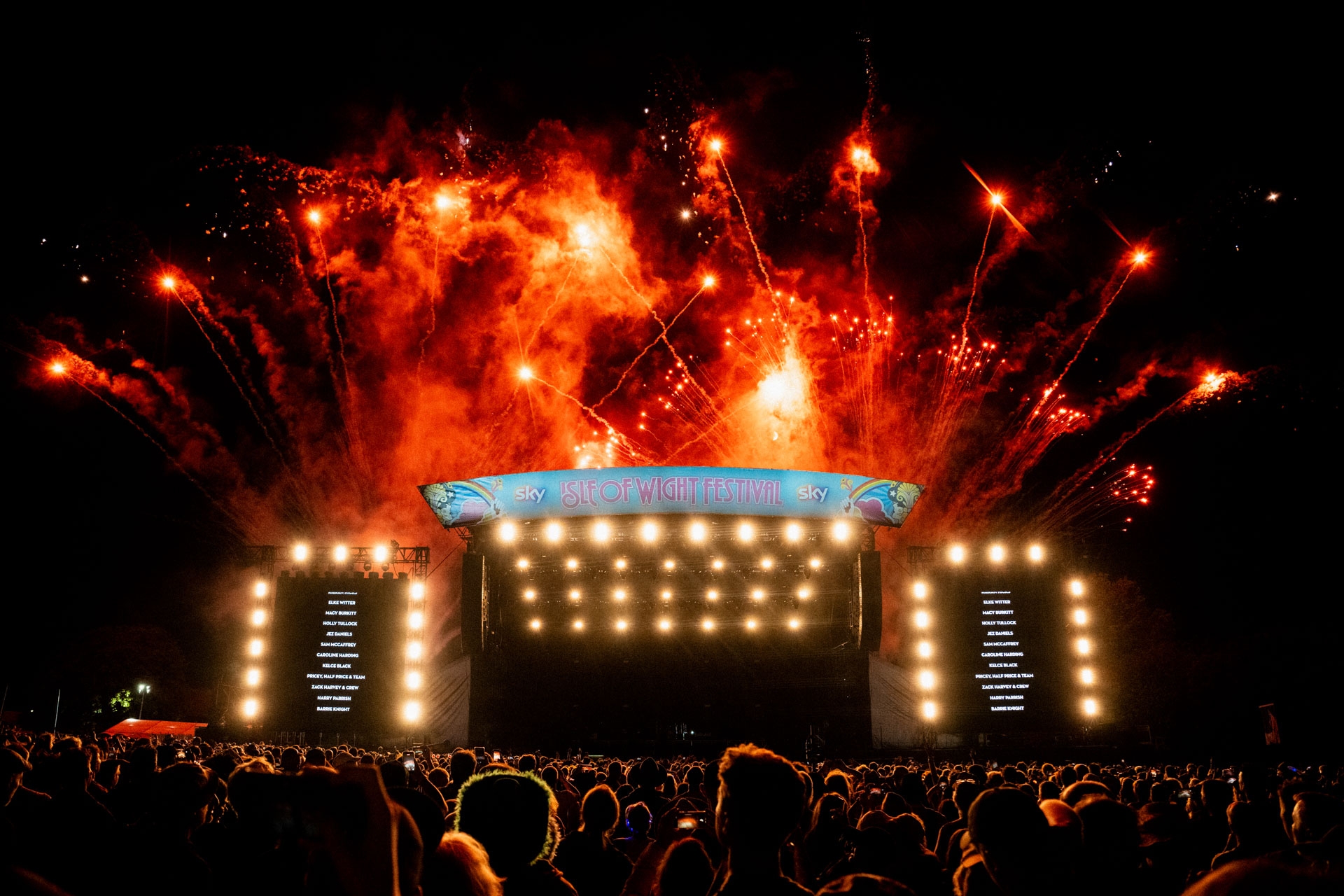 iw festival stage