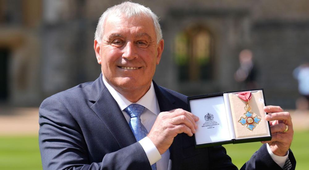 Seamless Entertainment: Peter Shilton