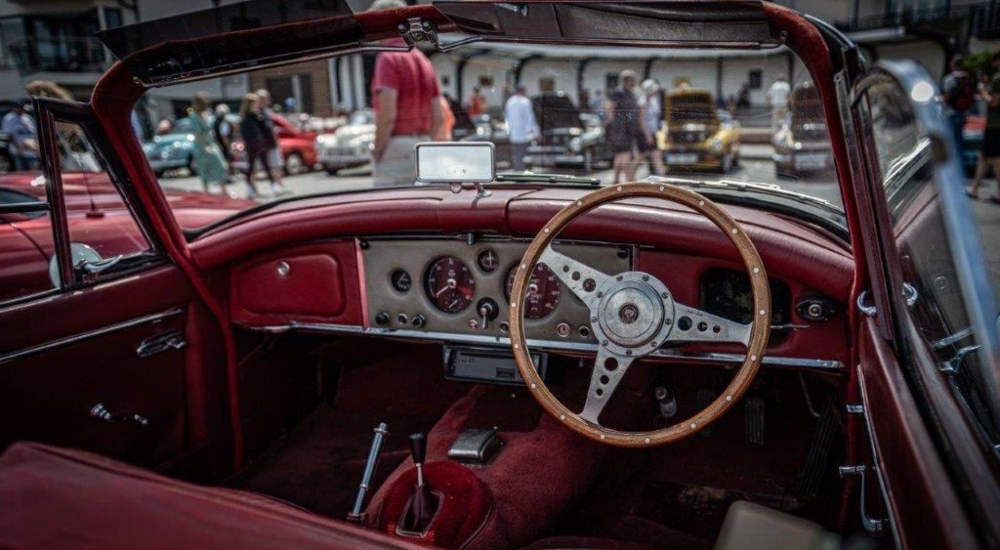 classic car dash board