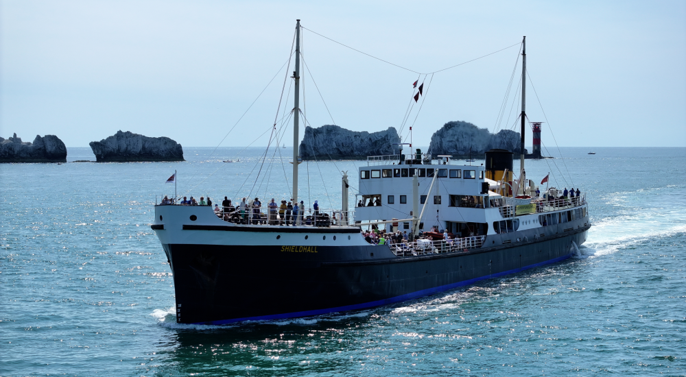 ss shieldhall at the needles